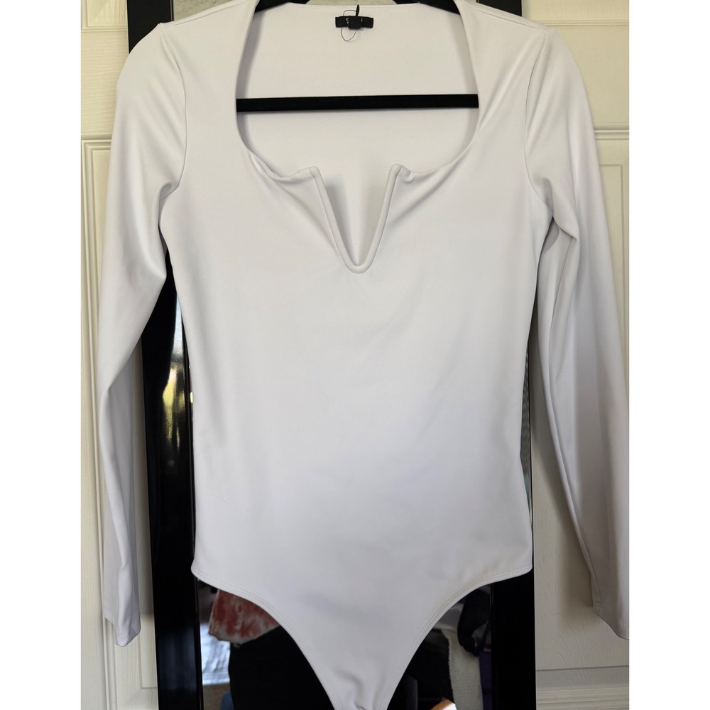 Express Body Contour White Notched Square Neck Long Sleeve Bodysuit Small